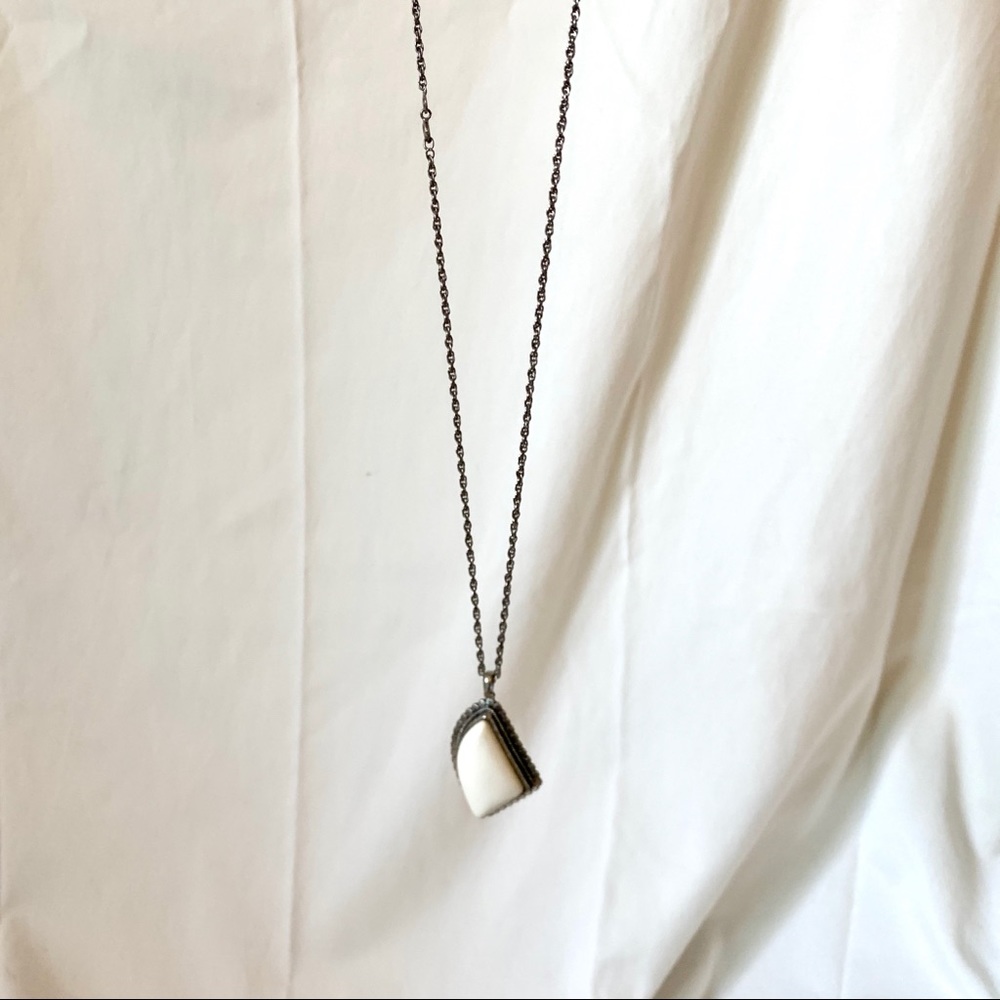 ✨ Free People Silver White Stone Necklace
